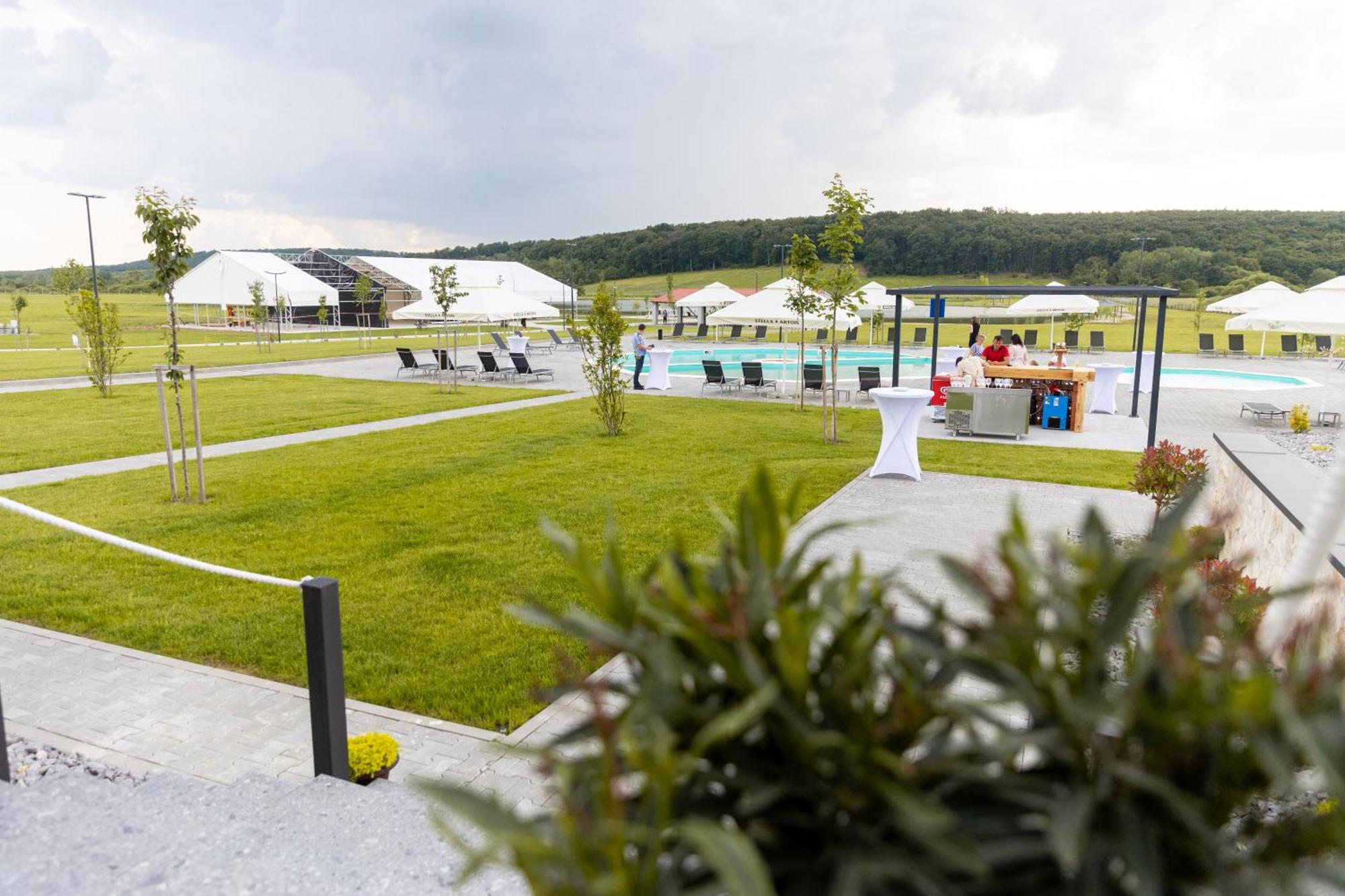 Hotel Complex Acom Băile Felix Esterno foto